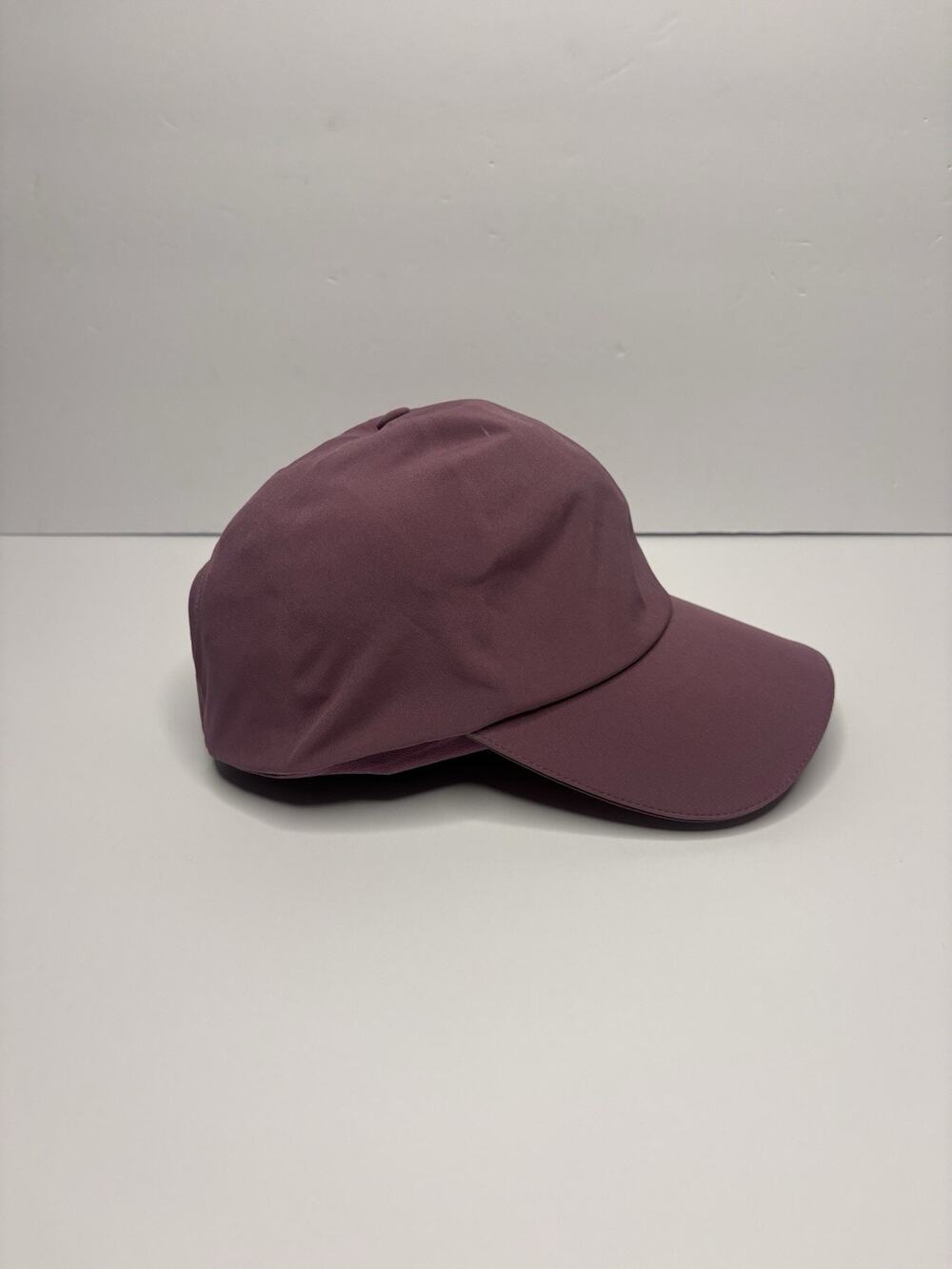 Lululemon Women’s Fast and Free Running Hat Vintage Plum